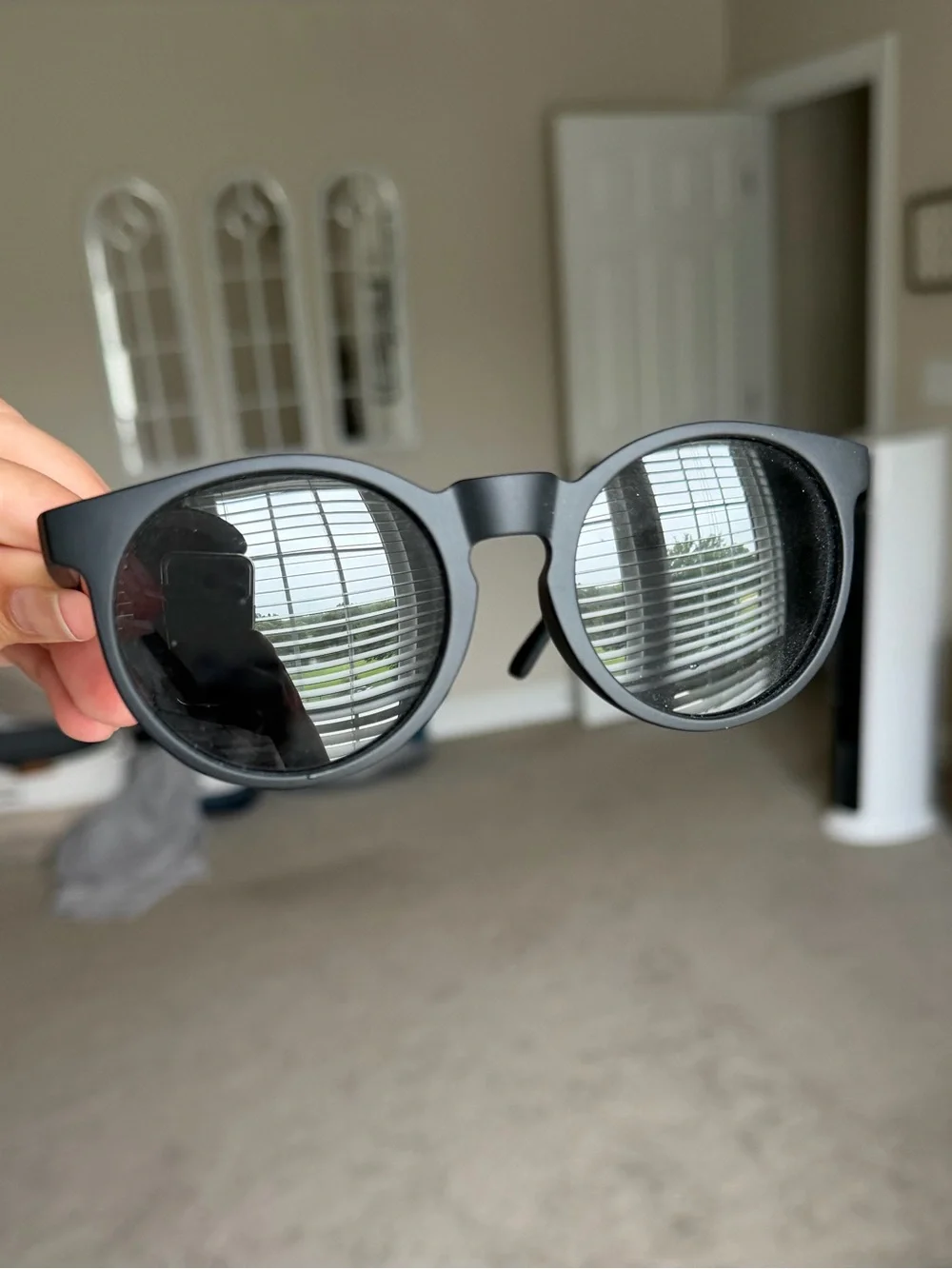 Matte Black Round Women’s Sunglasses